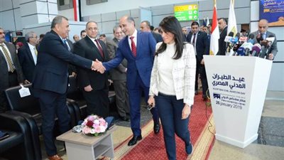 وزيرا الطيران المدني والسياحه يشهدان تشغيل أولي رحلات الطيران من مطار سفنكس