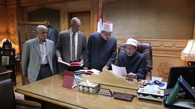 وكيل الأزهر يعتمد نتيجة الشهادتين الابتدائية والإعدادية