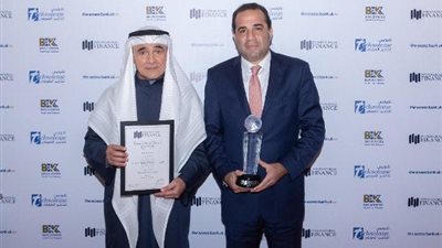 البنك الأهلي الكويتي يحصد جائزة 