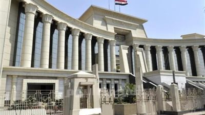 معرض الكتاب يحتفل باليوبيل الذهبي للقضاء الدستوري