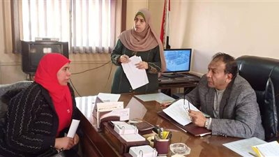 ماذا فعل رئيس مركز قويسنا مع المواطنين فى اللقاء الاسبوعى ؟؟