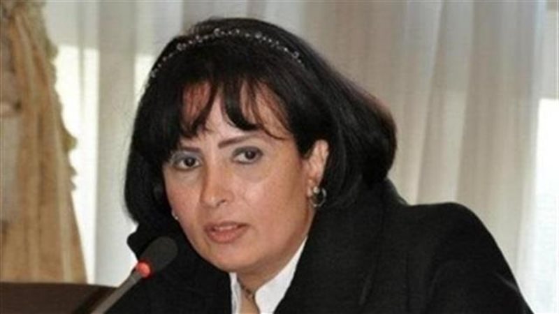 الدكتورة عزة العشماوى
