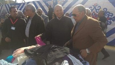 نائب محافظ القاهرة يفتتح معرض حياه كريمه لتقديم الغذاء والكساء مجانا بحى السلام