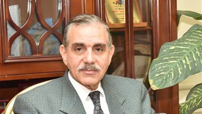 محافظ أسيوط: حملة لتطعيم تلاميذ المرحلة الإبتدائية ضد الطفيليات المعوية
