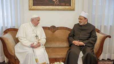 أبو ظبي تحتضن القمة الخامسة بين الإمام الطيب والبابا فرنسيس