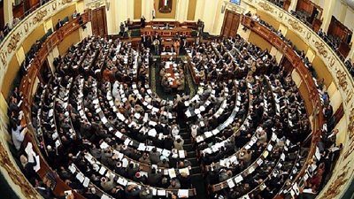 البرلمان يطالب بالتحقيق مع مسئولي الشرقية للدخان والقابضة للكيماويات