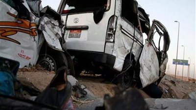 مصرع وأصابة ١٣شخصا في تصادم مروع بالشرقية