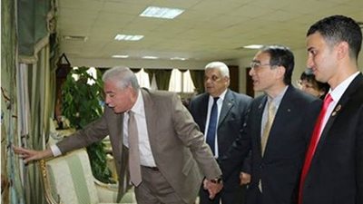 محافظ جنوب سيناء يلتقي رئيس اتحاد الشركات اليابانيه