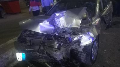 اصابة 3 أشخاص فى تصادم 3 سيارات باسوان .. صور