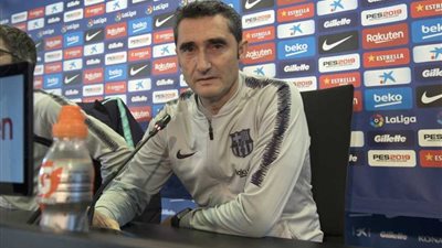 أول تعليق من مدرب برشلونة عقب الكلاسيكو