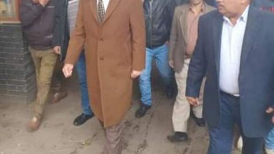 رئيس حي العجوزه يتفقد موقف ميدان لبنان تمهيدا لنقله