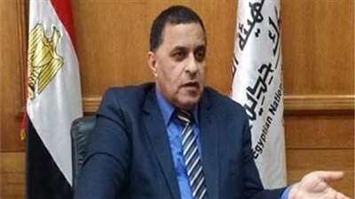 رئيس السكة الحديد يشدد على سرعة الانتهاء من تطوير المحطات