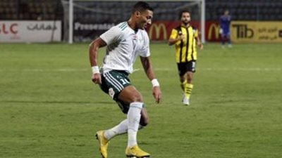 مهاجم المصرى يشن هجوما على مدربه السابق