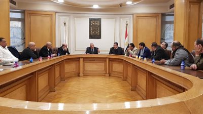 شعبة الدواجن بإجتماع الأراء تطالب بتأجيل تنفيذ قانون منع تداول الدواجن الحية لبعد رمضان المقبل