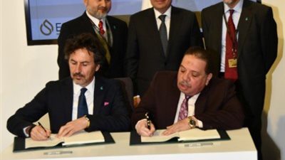 الملا يشهد توقيع 4 مذكرات تفاهم واتفاقية تعاون خلال 