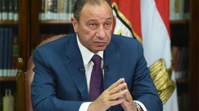 الخطيب يتدخل فى استمرار رمضان صبحى بالاهلى