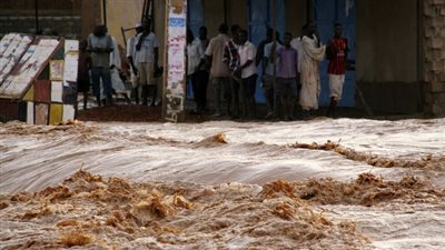 مصرع 20 شخصا وإصابة 13 آخرين بسبب السيول فى السودان