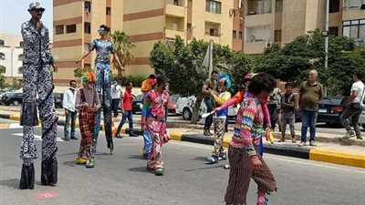 مهرجانات للاحتفال بالعرس الديمقراطي للناخبين امام لجان المطرية .. صور وفيديو