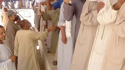 كنيسة العذراء مريم بإسنا جنوب الأقصر تشكل غرفة لتسهيل عملية التصويت
