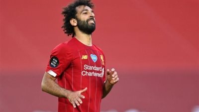 محمد صلاح يستعرض 