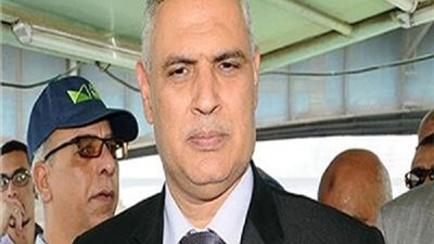 خط اتوبيس مكيف بالعاصمه من النزهه الجديده حتى محطة الجامعة الأمريكية