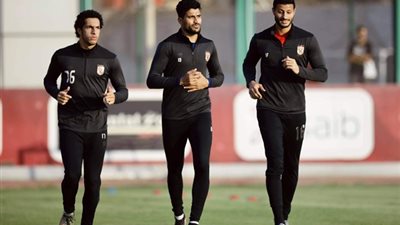 تدريبات قوية لحراس الأهلي قبل مواجهة الانتاج الحربي