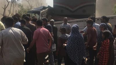 عودة حركة قطار المنوفية بعد تصادمه بسيارة نصف نقل