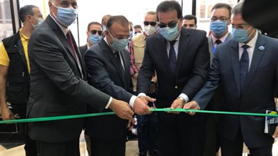 وزير التعليم العالي ومحافظ الإسكندرية يفتتحان عدد من المشروعات بتكلفة 95 مليون