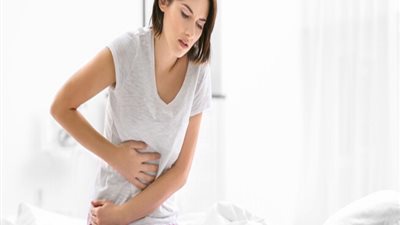 استشاري تغذية: 10 نصائح آمنة لعلاج الإمساك لمرضى القولون