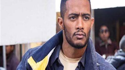 محمد رمضان برفقة جمهوره يشعل السوشيال ميديا.. فيديو