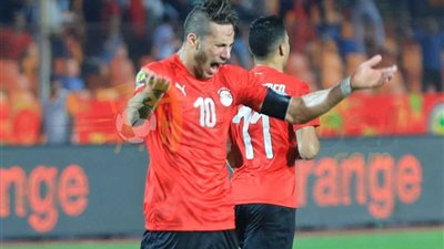 حارس الأهلى والمنتخب يوجه رسالة نارية لرمضان صبحى