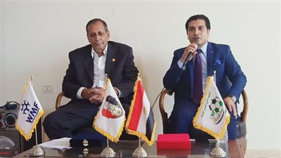 رئيس الإتحاد المصري للميني فوتبول يجمتع بلجان المسابقات بقطاع القناة تحضيرا للدوري