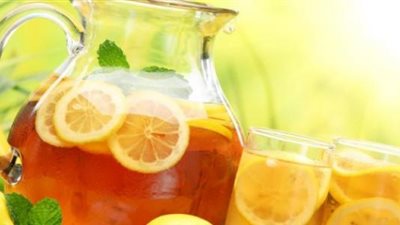 4 مشروبات طبيعية لتعزيز عملية الهضم