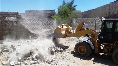 محافظ أسوان : الإستمرار فى تنفيذ الحملات المكبرة وإزالة 1216 حالة تعد