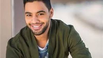 شاهد .. أحمد جمال يخطف القلوب بأغنية 