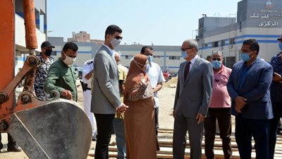 الهجان يفتتح ويتفقد 13 مشروعا احتفالا بالعيد القومى للقليوبية بتكلفة 769 مليونا