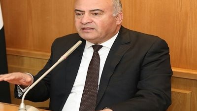 إيقاف رئيس قرية القلعة بقفط و3 آخرين لتقاعسهم فى ملف التعديات