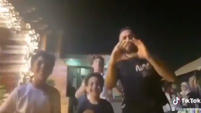 وصلة رقص لتامر حسنى مع الأطفال على أغنيته الجديدة 