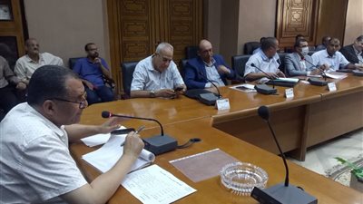 الاعداد لتجهيز مشروعات الافتتاح فى أكتوبر المقبل