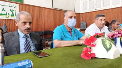 مسئولو الزراعة في قنا والواحات البحرية لتوعية المزارعين بأهمية التحول لنظم الري الحديثة