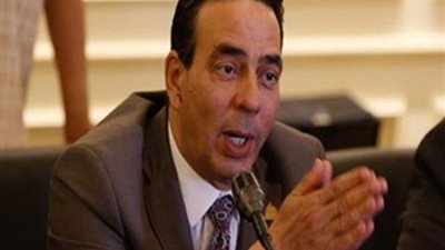 أيمن أبو العلا يحذر: الأمراض التنفسية أكثر خطورة في الشتاء.. والحل في الالتزام بالإجراءات الوقائية