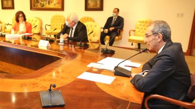 الاتصالات : مشروع لتطوير منصة معالجة اللغة العربية باستخدام الذكاء الاصطناعى