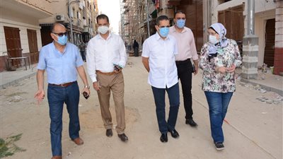 محافظ الغربية في زيارة صباحية مبكرة للمراكز التكنولوجية لضبط سير الأداء