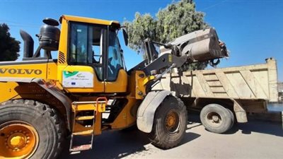 محافظ أسيوط: حملات نظافة مكثفة ورفع ما يقرب من 80 طن مخلفات وقمامة بمراكز ديروط والغنايم