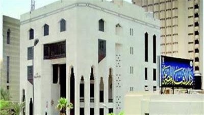 هل يجوز ان اعطي ابني جزء من مرتبي؟ .. دار الإفتاء تجيب