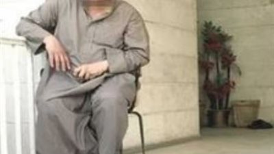 حارس عقار مدينة نصر خان الامانه.. استغل عدم وجود المالك لسرقته