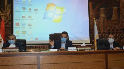 محافظ الغربية يتابع الموقف التنفيذي لـ 338 مشروع بالمحافظة ويحيل المخالفين للنيابة.