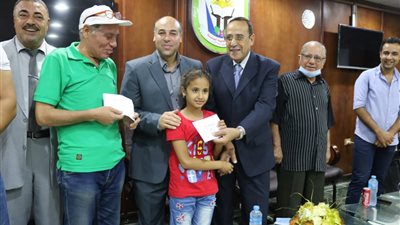 توزيع جوائز المسابقة الإذاعية 