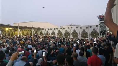 تشييع جنازة رجل الاعمال فريد خميس إلى مثواه الأخير بمدافن الاسرة .. صور