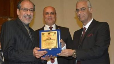 بمشاركة ٦٦ مشروعا .رئيس جامعة بورسعيد يفتتح معرض التربية الفنية